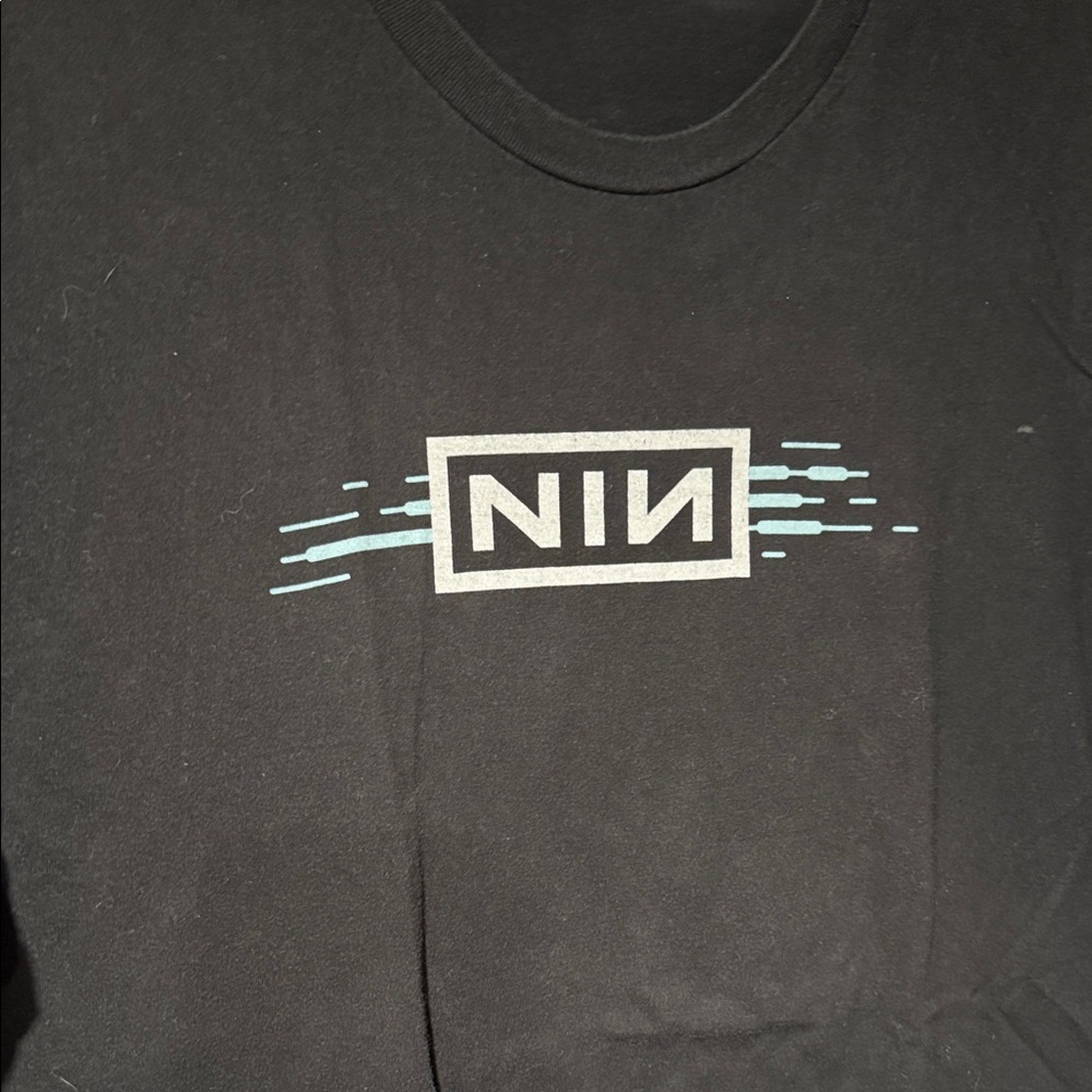 RARE nine inch nails - final tour 2009 shirt XL